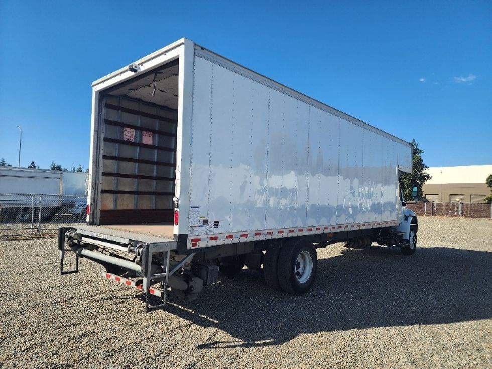 Medium Duty Box Truck-Light and Medium Duty Trucks-International-2019-MV607-West Sacramento-CA-194,136\n\t\tmiles-$ 53,000 - Image 13