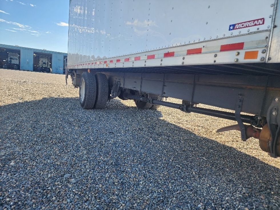 Medium Duty Box Truck-Light and Medium Duty Trucks-International-2019-MV607-West Sacramento-CA-194,136\n\t\tmiles-$ 53,000 - Image 14