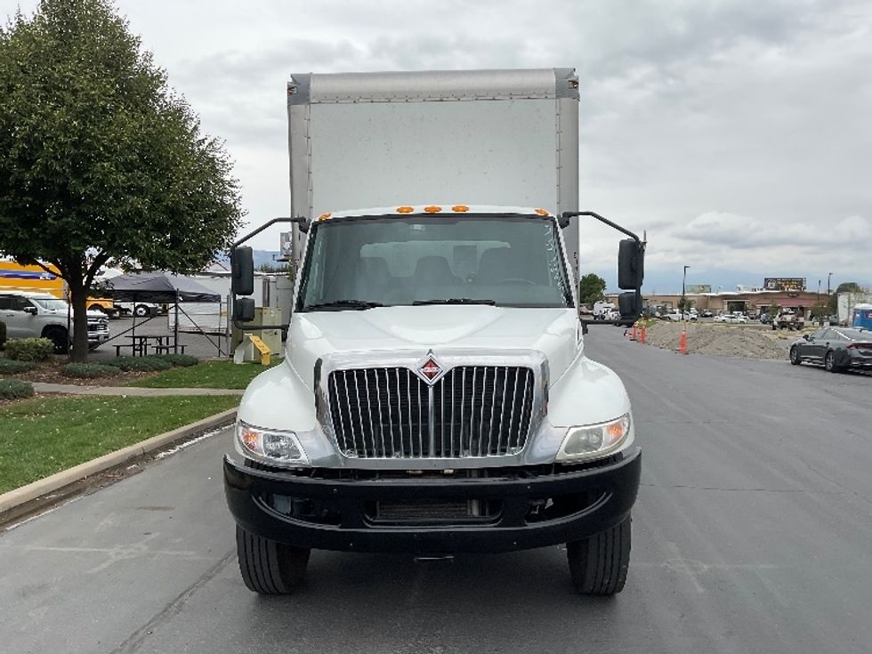 Medium Duty Box Truck-Light and Medium Duty Trucks-International-2019-MV607-West Valley City-UT-198,971\n\t\tmiles-$ 39,500 - Image 2