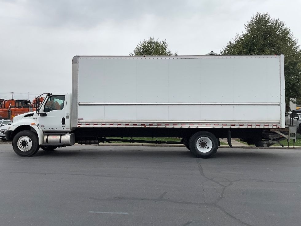 Medium Duty Box Truck-Light and Medium Duty Trucks-International-2019-MV607-West Valley City-UT-198,971\n\t\tmiles-$ 39,500 - Image 4