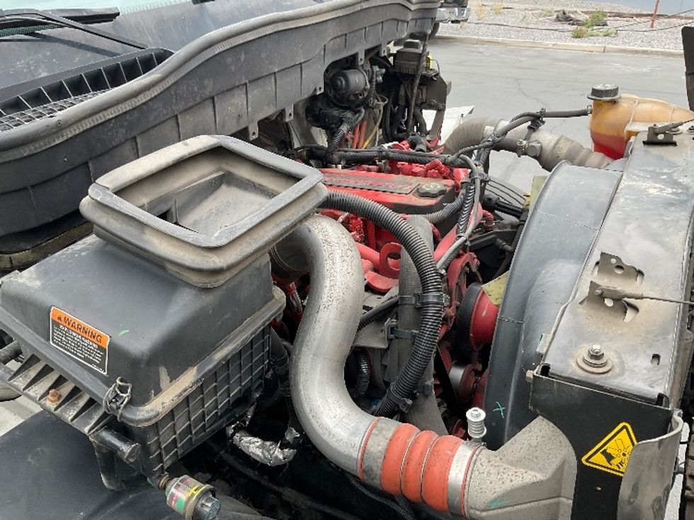 Medium Duty Box Truck-Light and Medium Duty Trucks-International-2019-MV607-West Valley City-UT-198,971\n\t\tmiles-$ 39,500 - Image 23