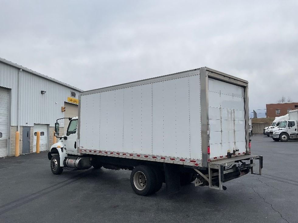 Medium Duty Box Truck-Light and Medium Duty Trucks-International-2019-MV607LP-Harrisburg-PA-165,816\n\t\tmiles-$ 35,000 - Image 9