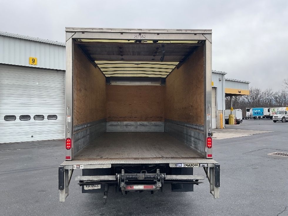 Medium Duty Box Truck-Light and Medium Duty Trucks-International-2019-MV607LP-Harrisburg-PA-165,816\n\t\tmiles-$ 35,000 - Image 7