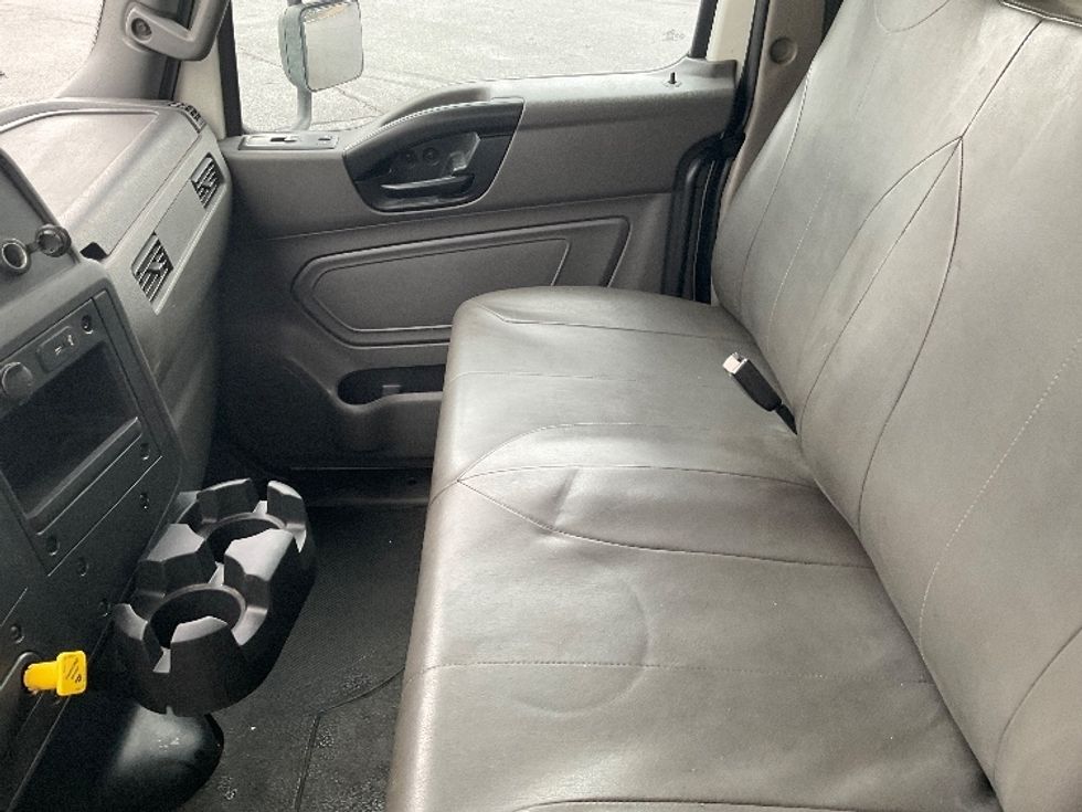 Medium Duty Box Truck-Light and Medium Duty Trucks-International-2019-MV607LP-Harrisburg-PA-165,816\n\t\tmiles-$ 35,000 - Image 19