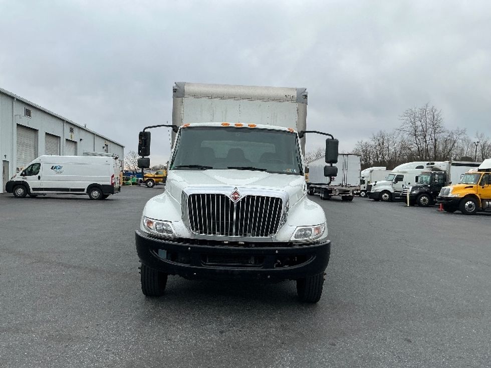 Medium Duty Box Truck-Light and Medium Duty Trucks-International-2019-MV607LP-Harrisburg-PA-178,707\n\t\tmiles-$ 33,250 - Image 2