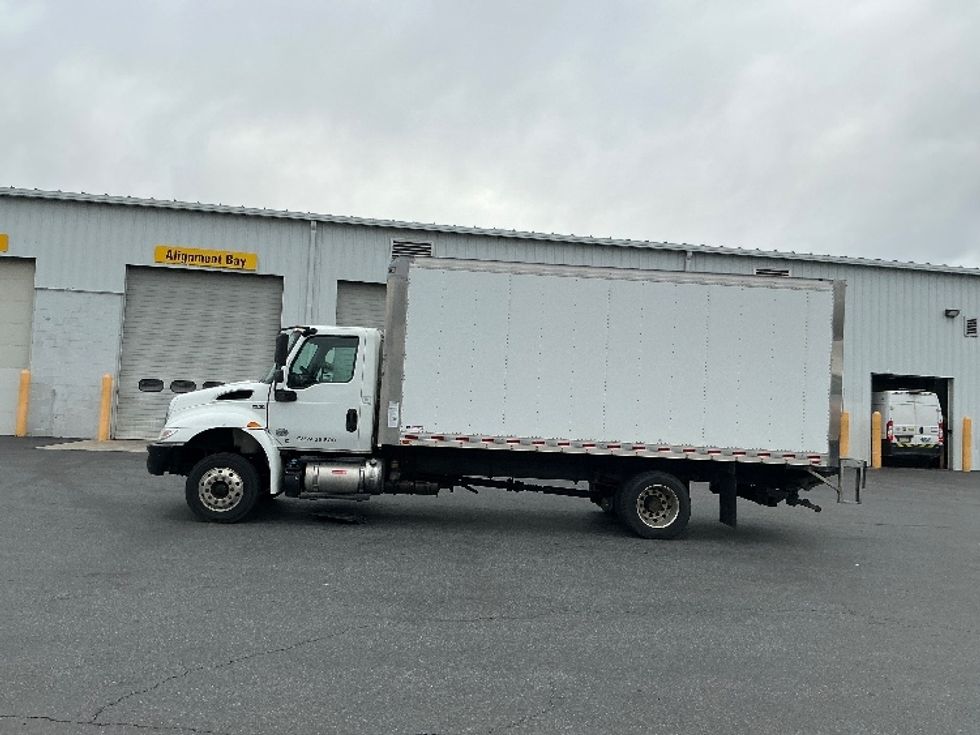 Medium Duty Box Truck-Light and Medium Duty Trucks-International-2019-MV607LP-Harrisburg-PA-178,707\n\t\tmiles-$ 33,250 - Image 4