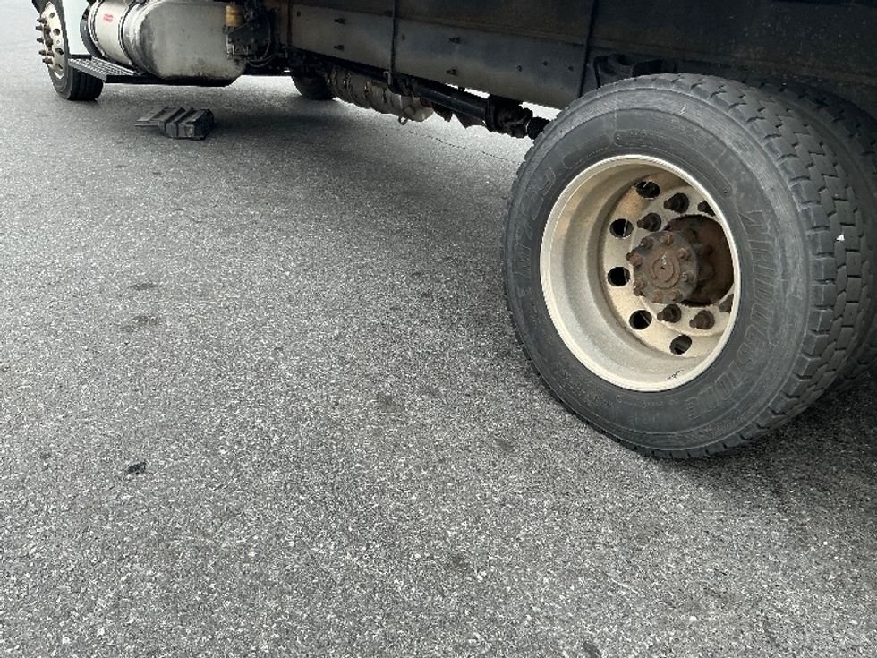 Medium Duty Box Truck-Light and Medium Duty Trucks-International-2019-MV607LP-Harrisburg-PA-178,707\n\t\tmiles-$ 33,250 - Image 5