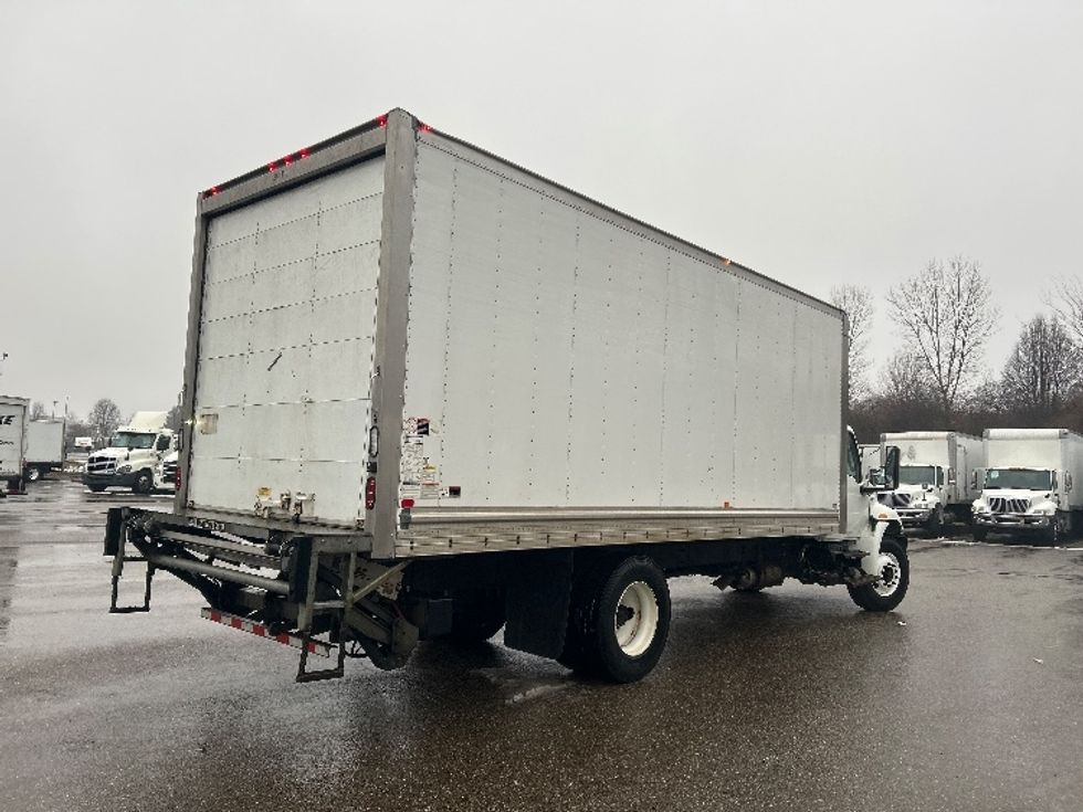 Medium Duty Box Truck-Light and Medium Duty Trucks-International-2020-MV607-Akron-OH-111,547\n\t\tmiles-$ 51,000 - Image 13