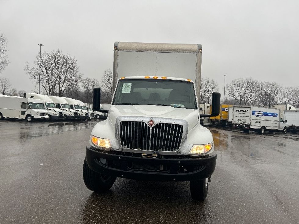 Medium Duty Box Truck-Light and Medium Duty Trucks-International-2020-MV607-Akron-OH-111,547\n\t\tmiles-$ 51,000 - Image 2