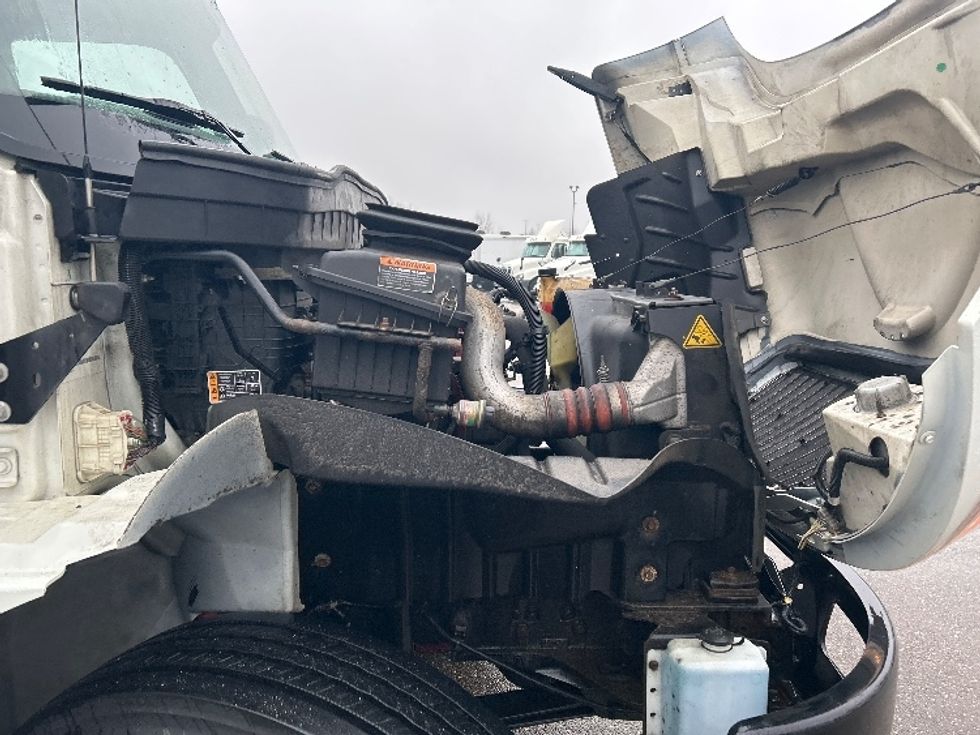 Medium Duty Box Truck-Light and Medium Duty Trucks-International-2020-MV607-Akron-OH-111,547\n\t\tmiles-$ 51,000 - Image 23