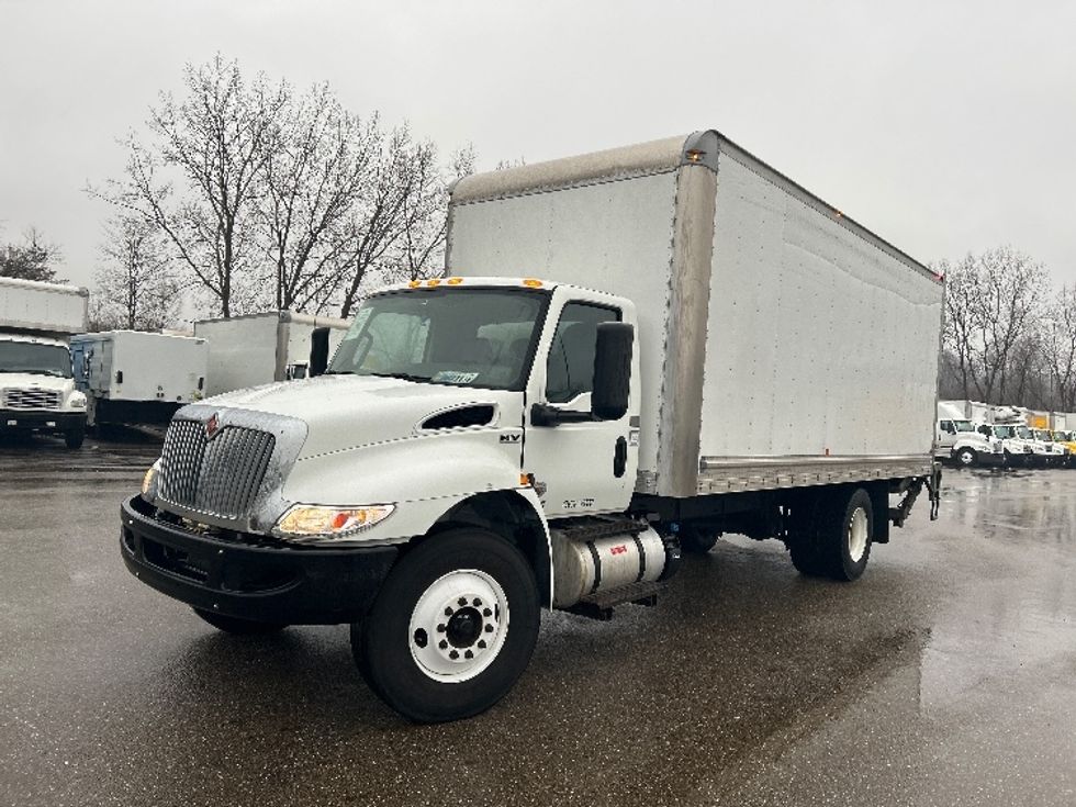 Medium Duty Box Truck-Light and Medium Duty Trucks-International-2020-MV607-Akron-OH-111,547\n\t\tmiles-$ 51,000 - Image 3