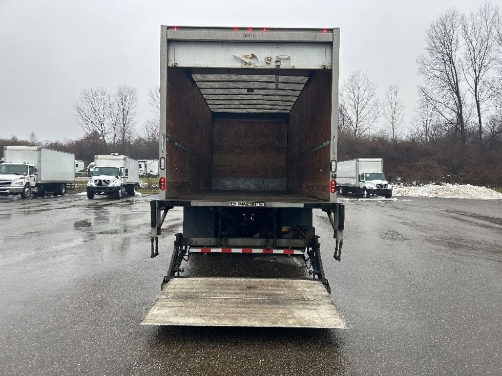 Medium Duty Box Truck-Light and Medium Duty Trucks-International-2020-MV607-Akron-OH-111,547\n\t\tmiles-$ 51,000 - Image 9