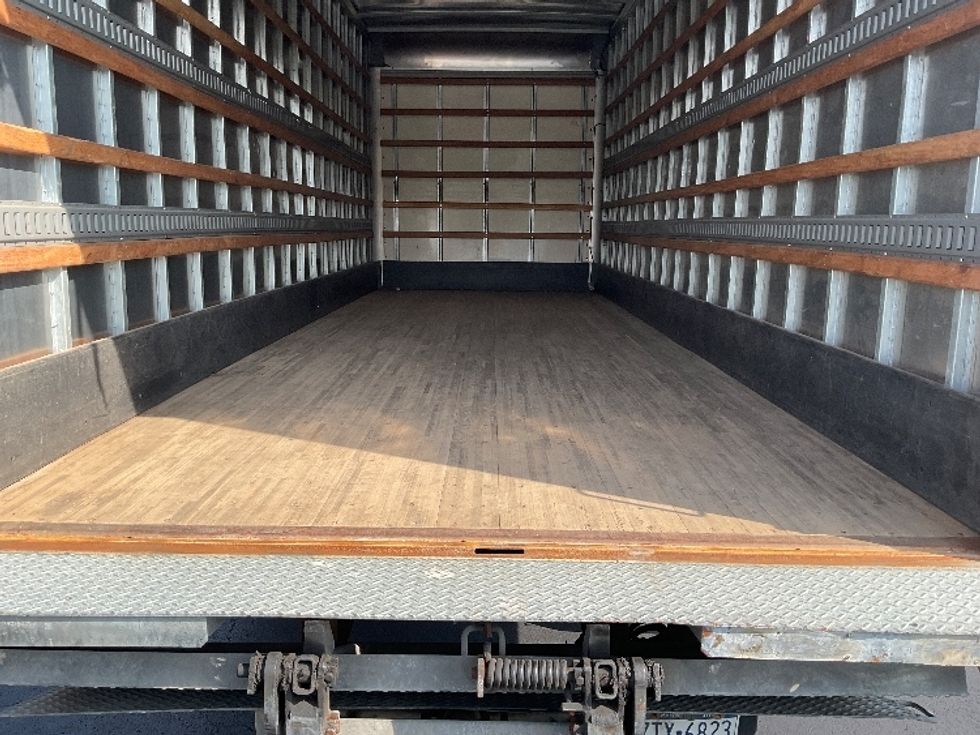 Medium Duty Box Truck-Light and Medium Duty Trucks-International-2020-MV607-Akron-OH-122,611\n\t\tmiles-$ 63,750 - Image 10