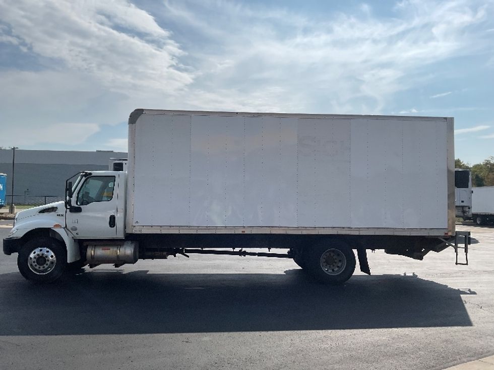 Medium Duty Box Truck-Light and Medium Duty Trucks-International-2020-MV607-Akron-OH-122,611\n\t\tmiles-$ 63,750 - Image 4