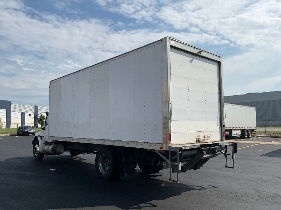 Medium Duty Box Truck-Light and Medium Duty Trucks-International-2020-MV607-Akron-OH-122,611\n\t\tmiles-$ 63,750 - Image 6