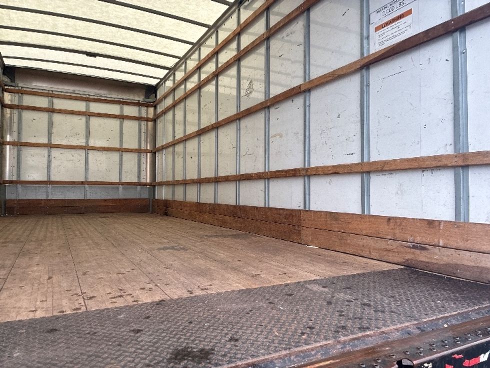 Medium Duty Box Truck-Light and Medium Duty Trucks-International-2020-MV607-Akron-OH-173,806\n\t\tmiles-$ 32,750 - Image 10