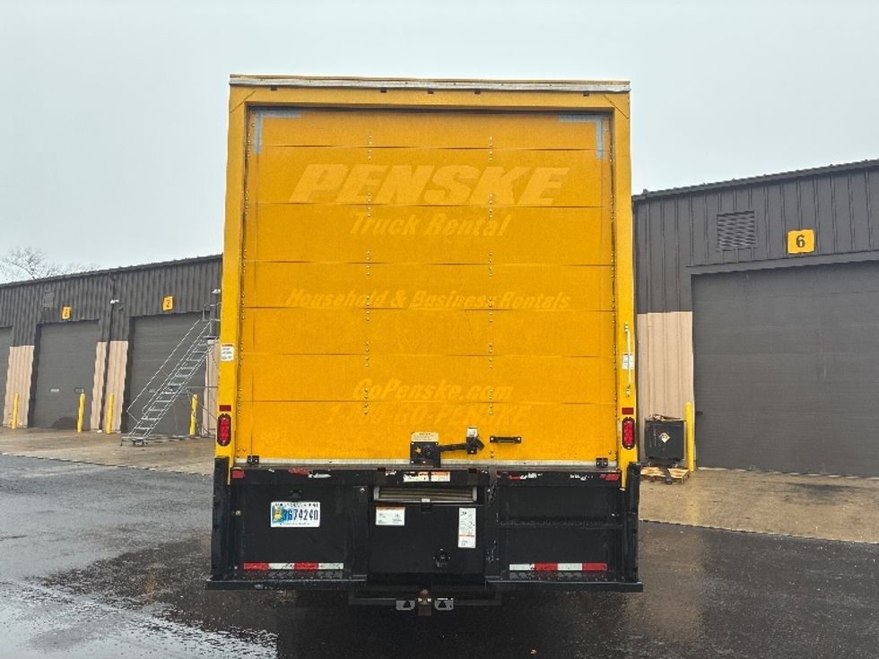 Medium Duty Box Truck-Light and Medium Duty Trucks-International-2020-MV607-Akron-OH-173,806\n\t\tmiles-$ 32,750 - Image 6