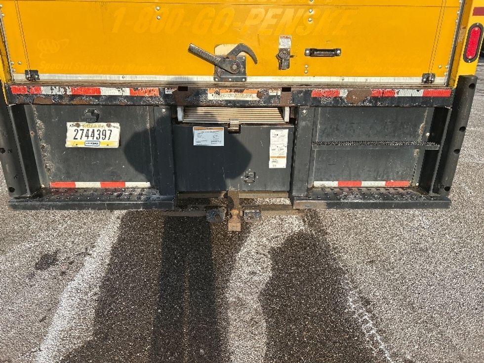 Medium Duty Box Truck-Light and Medium Duty Trucks-International-2020-MV607-Akron-OH-177,977\n\t\tmiles-$ 32,250 - Image 26