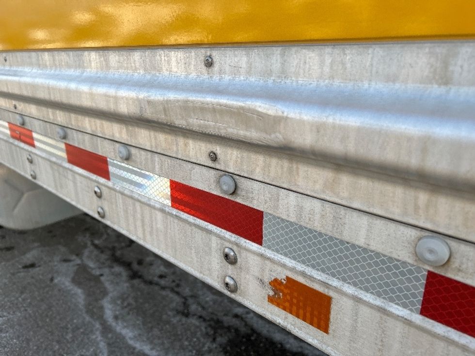 Medium Duty Box Truck-Light and Medium Duty Trucks-International-2020-MV607-Akron-OH-177,977\n\t\tmiles-$ 32,250 - Image 29