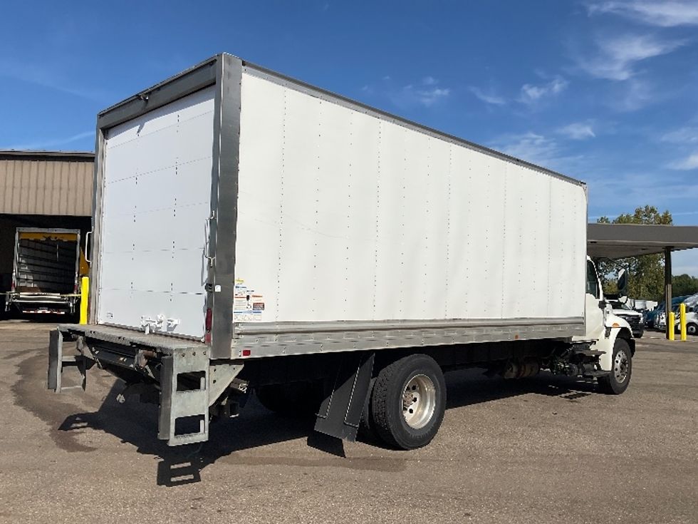 Medium Duty Box Truck-Light and Medium Duty Trucks-International-2020-MV607-Akron-OH-260,708\n\t\tmiles-$ 27,000 - Image 13