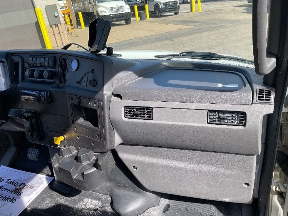 Medium Duty Box Truck-Light and Medium Duty Trucks-International-2020-MV607-Akron-OH-260,708\n\t\tmiles-$ 27,000 - Image 21
