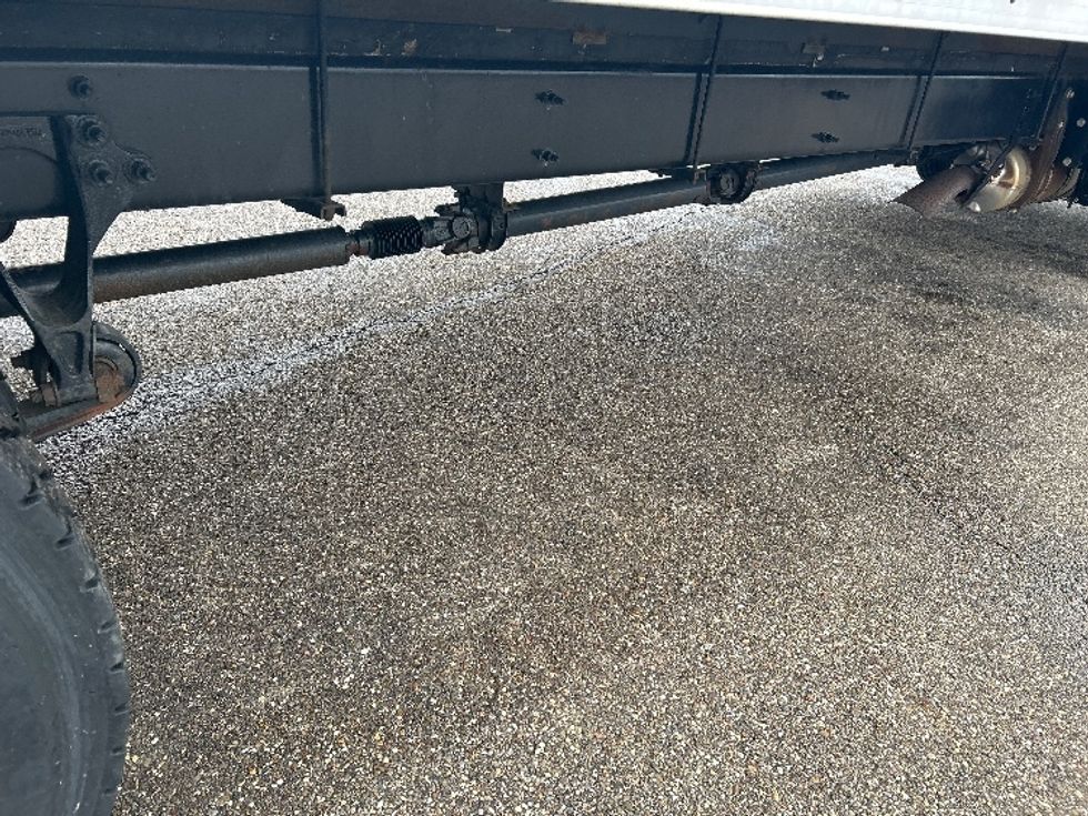 Medium Duty Box Truck-Light and Medium Duty Trucks-International-2020-MV607-Akron-OH-288,437\n\t\tmiles-$ 32,000 - Image 14