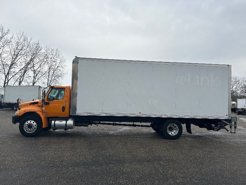Medium Duty Box Truck-Light and Medium Duty Trucks-International-2020-MV607-Akron-OH-288,437\n\t\tmiles-$ 32,000 - Image 4
