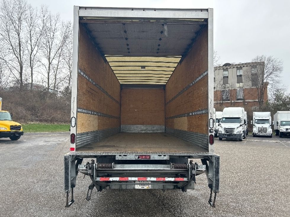 Medium Duty Box Truck-Light and Medium Duty Trucks-International-2020-MV607-Akron-OH-288,437\n\t\tmiles-$ 32,000 - Image 8
