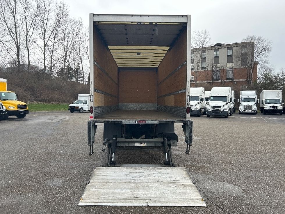 Medium Duty Box Truck-Light and Medium Duty Trucks-International-2020-MV607-Akron-OH-288,437\n\t\tmiles-$ 32,000 - Image 9