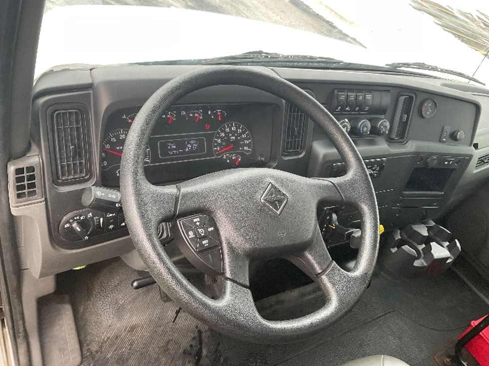 Medium Duty Box Truck-Light and Medium Duty Trucks-International-2020-MV607-Akron-OH-81,068\n\t\tmiles-$ 55,500 - Image 17