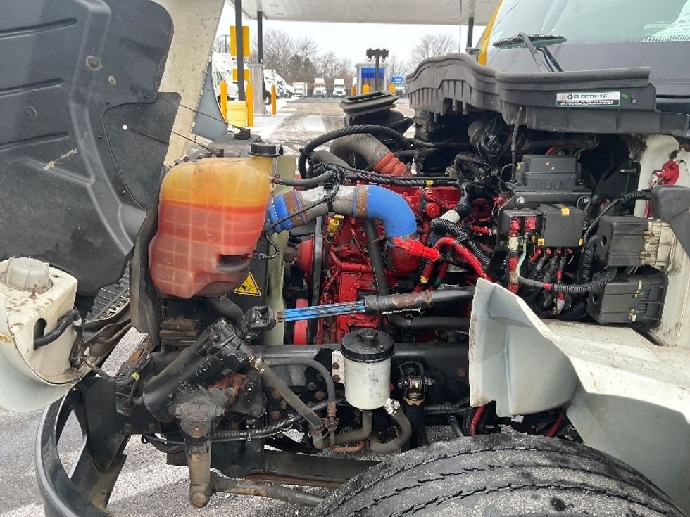 Medium Duty Box Truck-Light and Medium Duty Trucks-International-2020-MV607-Akron-OH-81,068\n\t\tmiles-$ 55,500 - Image 24