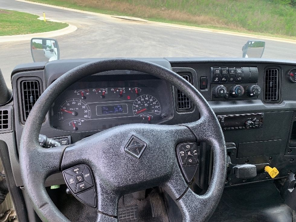 Medium Duty Box Truck-Light and Medium Duty Trucks-International-2020-MV607-Alabaster-AL-247,183\n\t\tmiles-$ 34,000 - Image 17