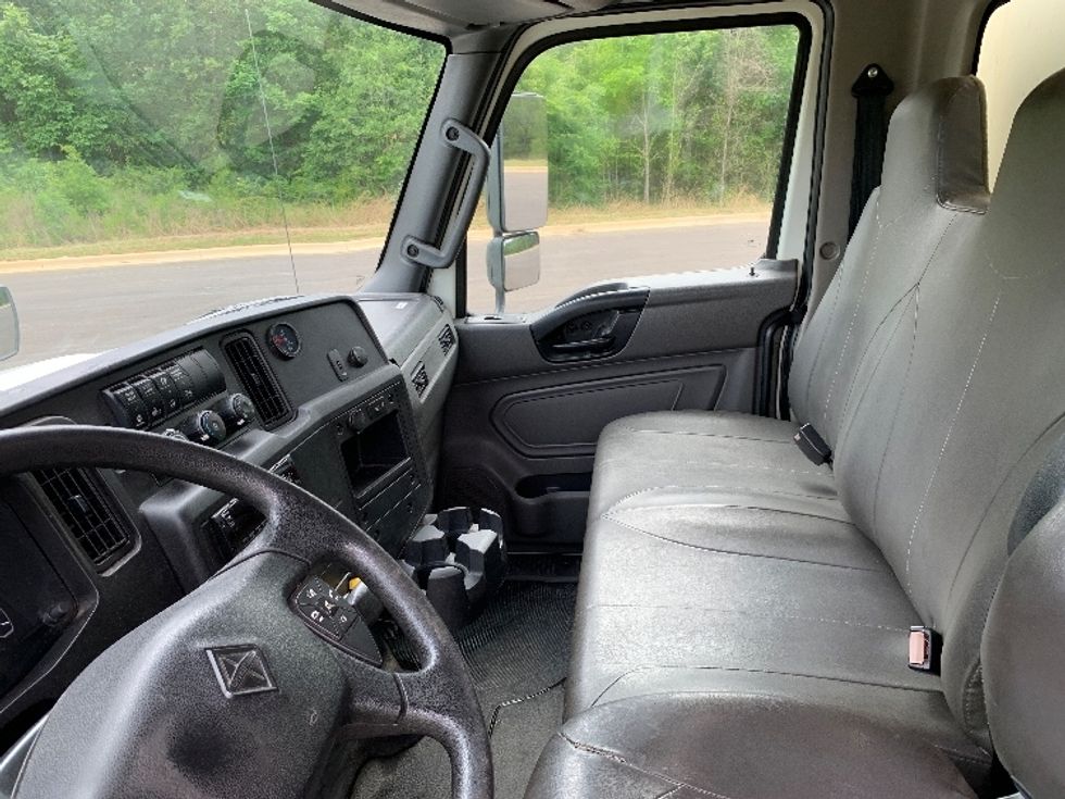 Medium Duty Box Truck-Light and Medium Duty Trucks-International-2020-MV607-Alabaster-AL-247,183\n\t\tmiles-$ 34,000 - Image 18