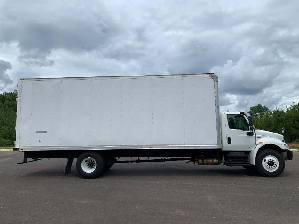 Medium Duty Box Truck-Light and Medium Duty Trucks-International-2020-MV607-Alabaster-AL-267,693\n\t\tmiles-$ 33,500 - Image 14
