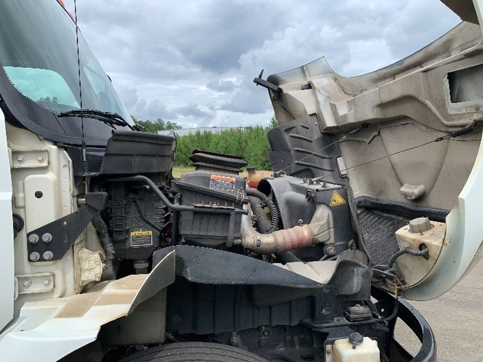 Medium Duty Box Truck-Light and Medium Duty Trucks-International-2020-MV607-Alabaster-AL-267,693\n\t\tmiles-$ 33,500 - Image 22