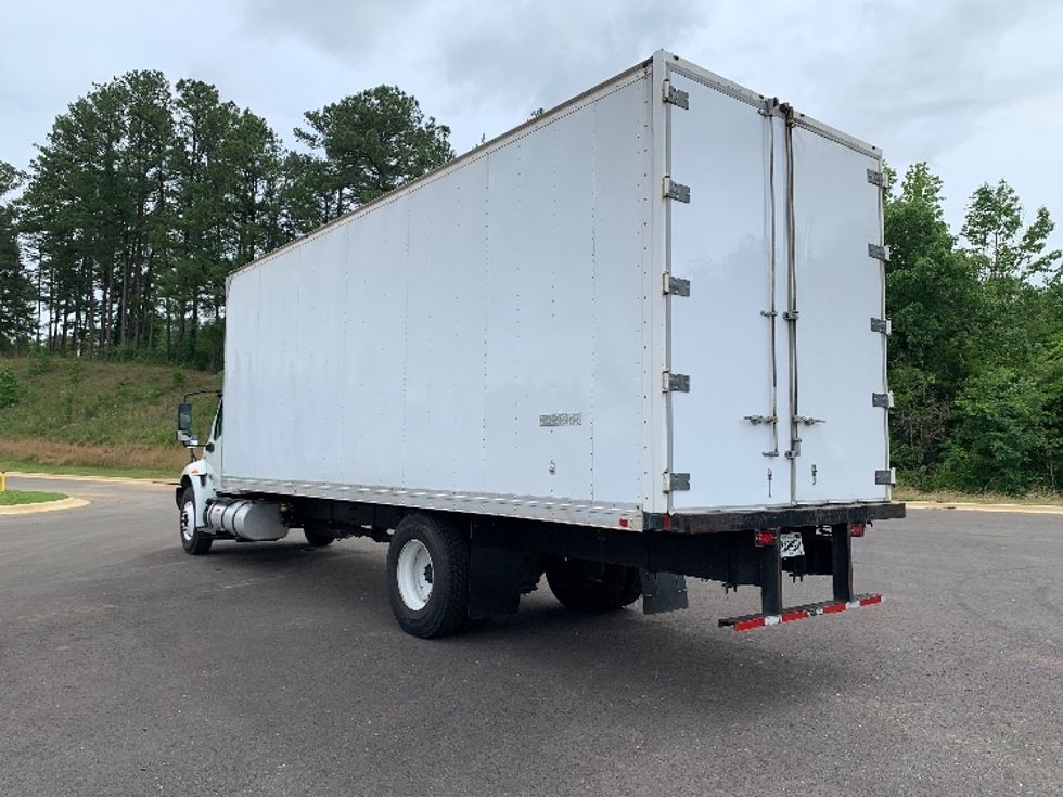 Medium Duty Box Truck-Light and Medium Duty Trucks-International-2020-MV607-Alabaster-AL-267,693\n\t\tmiles-$ 33,500 - Image 6