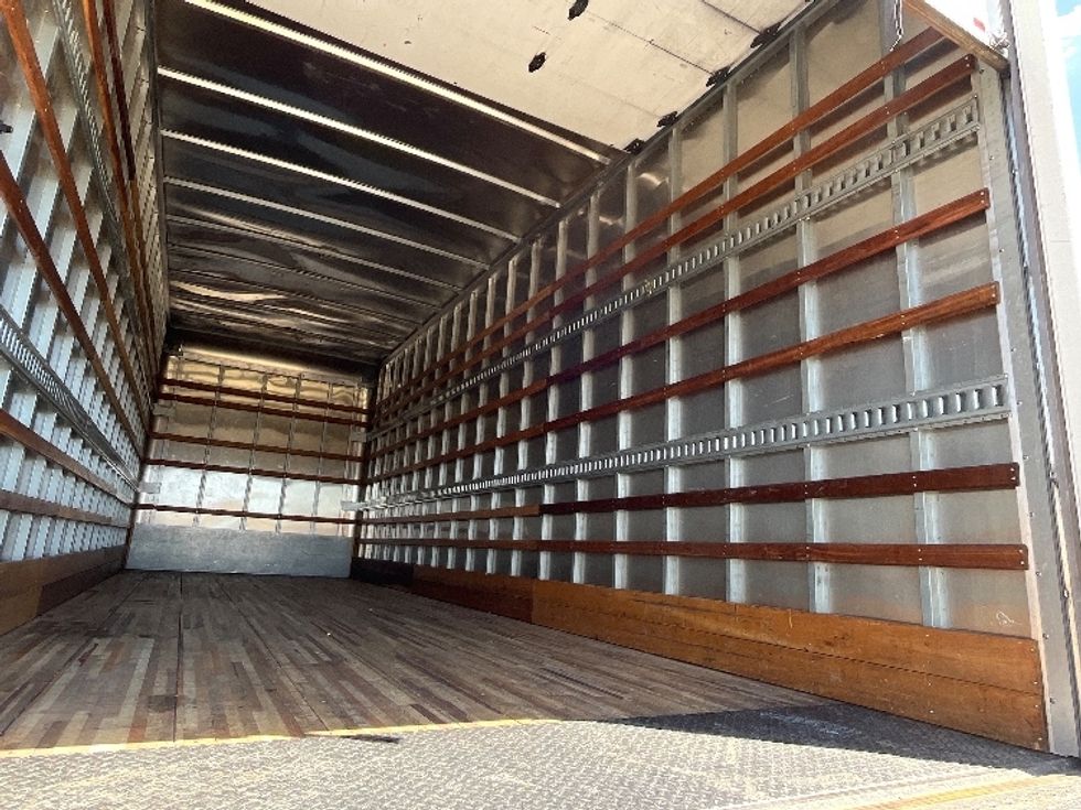 Medium Duty Box Truck-Light and Medium Duty Trucks-International-2020-MV607-Albuquerque-NM-178,239\n\t\tmiles-$ 51,750 - Image 11