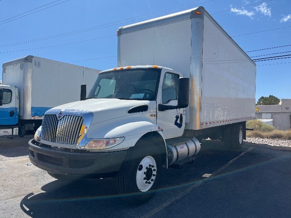 Medium Duty Box Truck-Light and Medium Duty Trucks-International-2020-MV607-Albuquerque-NM-178,239\n\t\tmiles-$ 51,750 - Image 3
