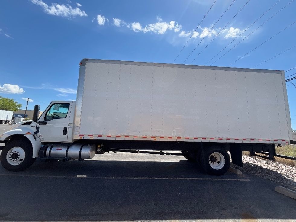 Medium Duty Box Truck-Light and Medium Duty Trucks-International-2020-MV607-Albuquerque-NM-178,239\n\t\tmiles-$ 51,750 - Image 4
