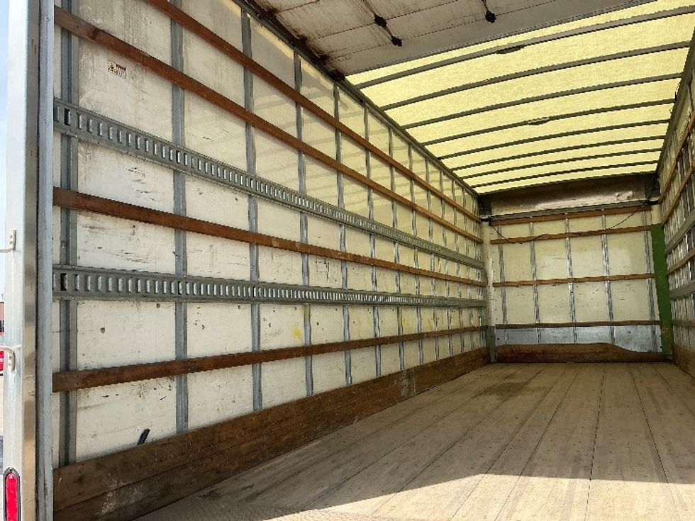 Medium Duty Box Truck-Light and Medium Duty Trucks-International-2020-MV607-Albuquerque-NM-221,888\n\t\tmiles-$ 39,000 - Image 11