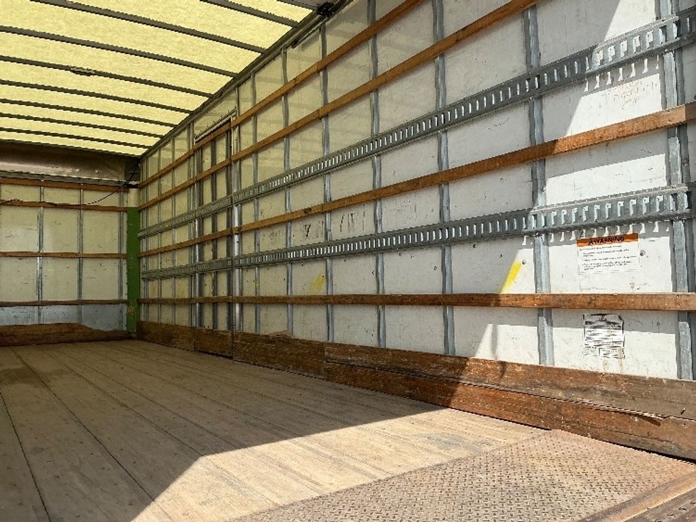 Medium Duty Box Truck-Light and Medium Duty Trucks-International-2020-MV607-Albuquerque-NM-221,888\n\t\tmiles-$ 39,000 - Image 12