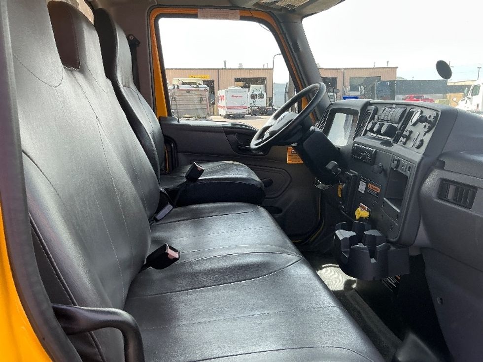 Medium Duty Box Truck-Light and Medium Duty Trucks-International-2020-MV607-Albuquerque-NM-221,888\n\t\tmiles-$ 39,000 - Image 22
