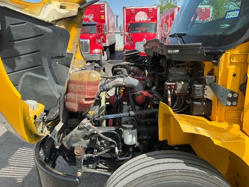 Medium Duty Box Truck-Light and Medium Duty Trucks-International-2020-MV607-Albuquerque-NM-221,888\n\t\tmiles-$ 39,000 - Image 24