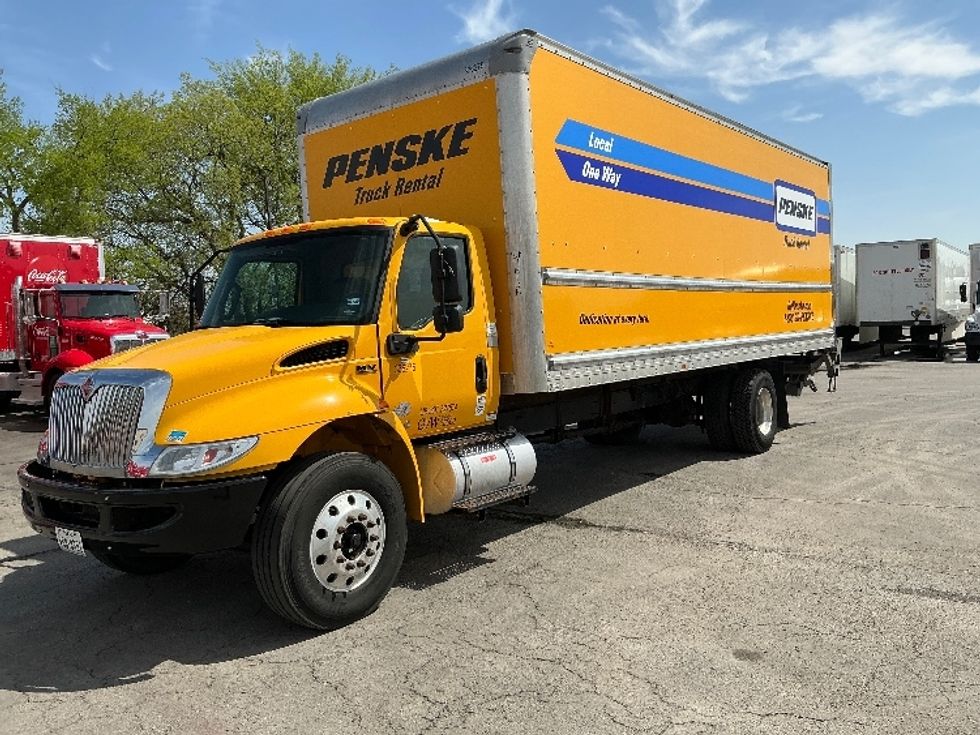 Medium Duty Box Truck-Light and Medium Duty Trucks-International-2020-MV607-Albuquerque-NM-221,888\n\t\tmiles-$ 39,000 - Image 3