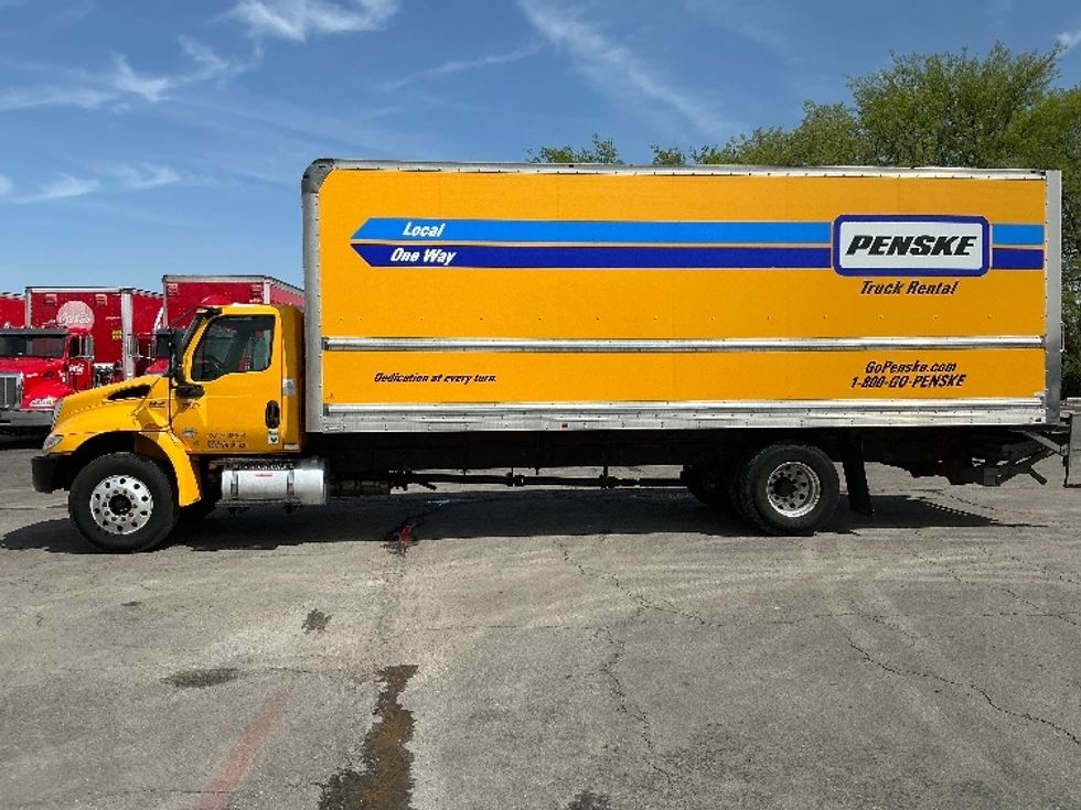Medium Duty Box Truck-Light and Medium Duty Trucks-International-2020-MV607-Albuquerque-NM-221,888\n\t\tmiles-$ 39,000 - Image 4