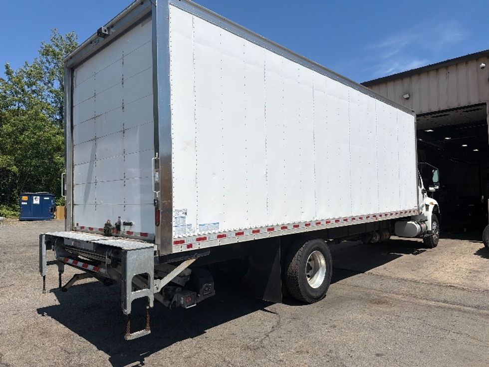 Medium Duty Box Truck-Light and Medium Duty Trucks-International-2020-MV607-Alexandria-VA-90,400\n\t\tmiles-$ 63,500 - Image 6