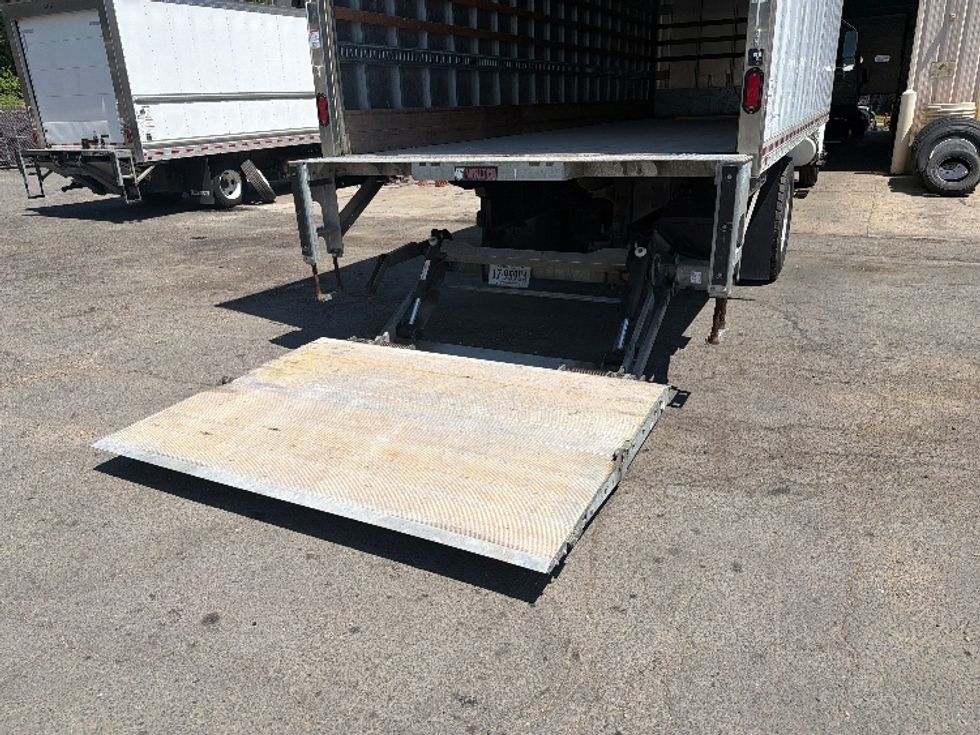 Medium Duty Box Truck-Light and Medium Duty Trucks-International-2020-MV607-Alexandria-VA-90,400\n\t\tmiles-$ 63,500 - Image 9