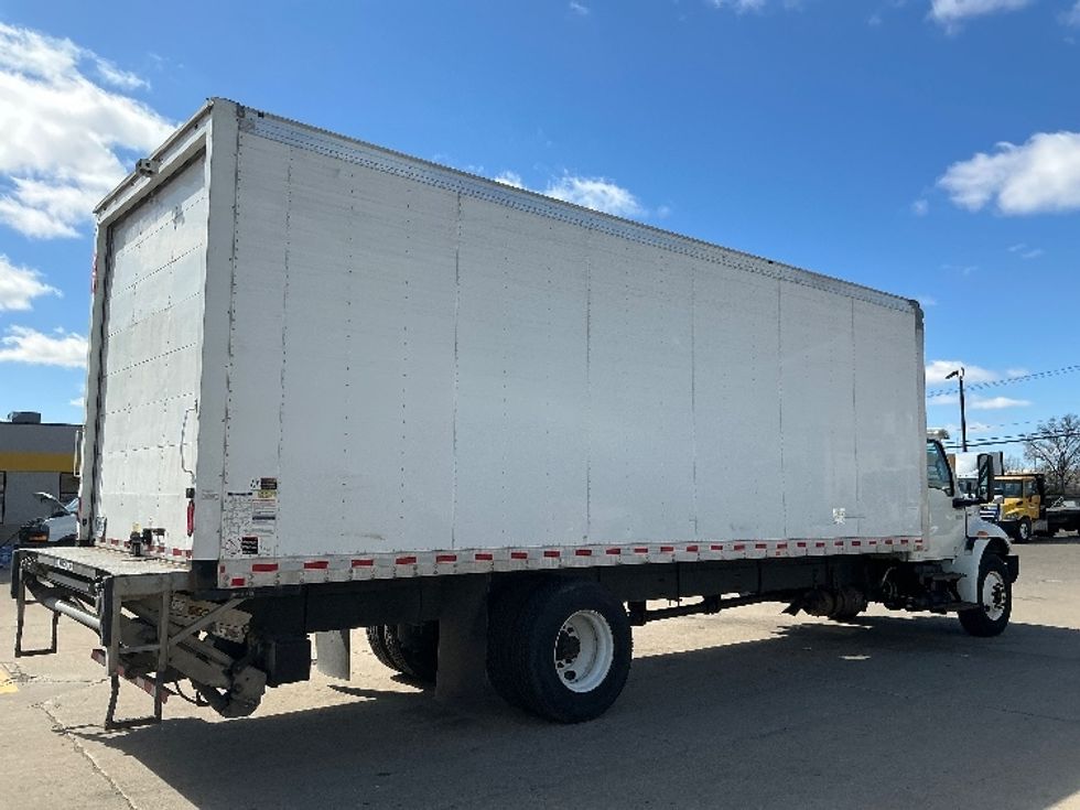 Medium Duty Box Truck-Light and Medium Duty Trucks-International-2020-MV607-Allen Park-MI-210,969\n\t\tmiles-$ 46,250 - Image 13