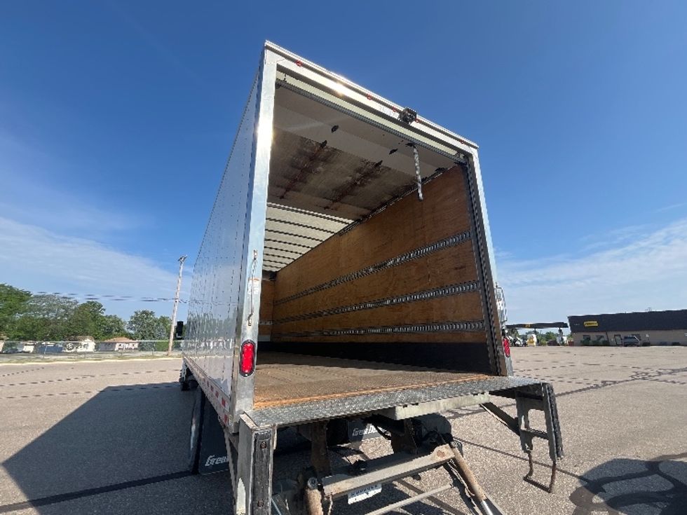 Medium Duty Box Truck-Light and Medium Duty Trucks-International-2020-MV607-Allen Park-MI-217,825\n\t\tmiles-$ 44,750 - Image 12