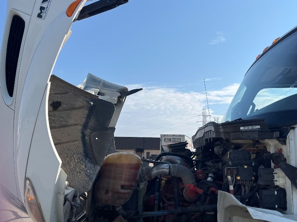 Medium Duty Box Truck-Light and Medium Duty Trucks-International-2020-MV607-Allen Park-MI-217,825\n\t\tmiles-$ 44,750 - Image 24